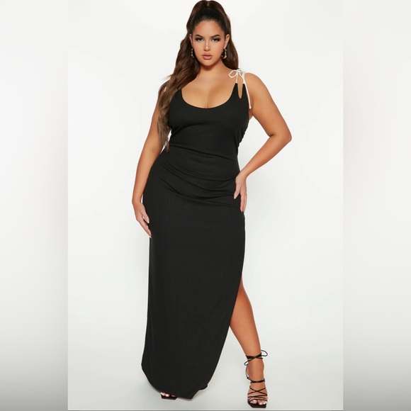 NWT Fashion Nova | Ribbed Bodycon Maxi - Picture 4 of 12